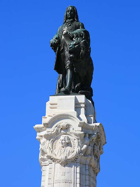 Statue in Lisbon photo