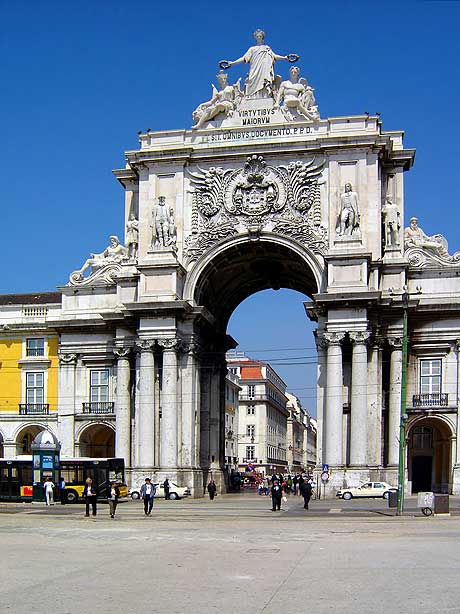 Poarta de intrare in Lisabona foto